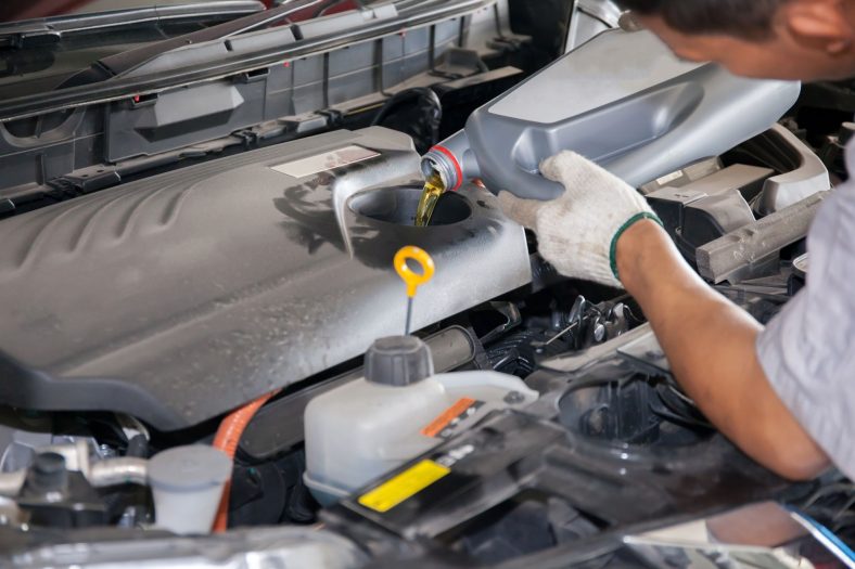 Cara Mengganti Oli Mobil
